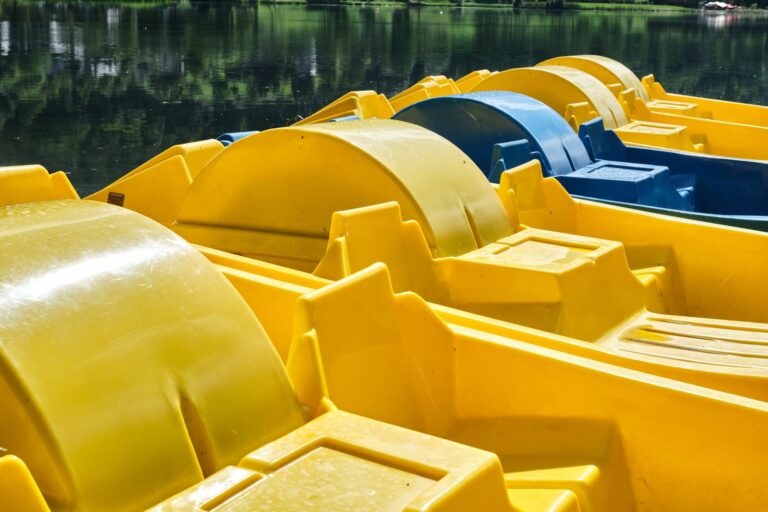 Les pédalos de l'AquaPlayPark de Saverdun